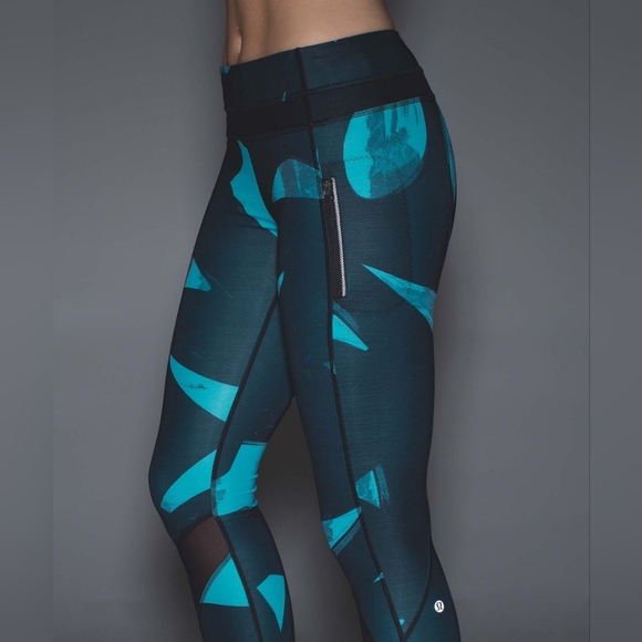 Lululemon Inspire Tight II *Full-On Luxtreme (Mesh) size 4 23" - Picture 2 of 9